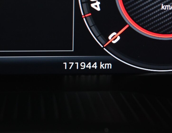 Škoda Karoq SUV 1,5 l 110 kw