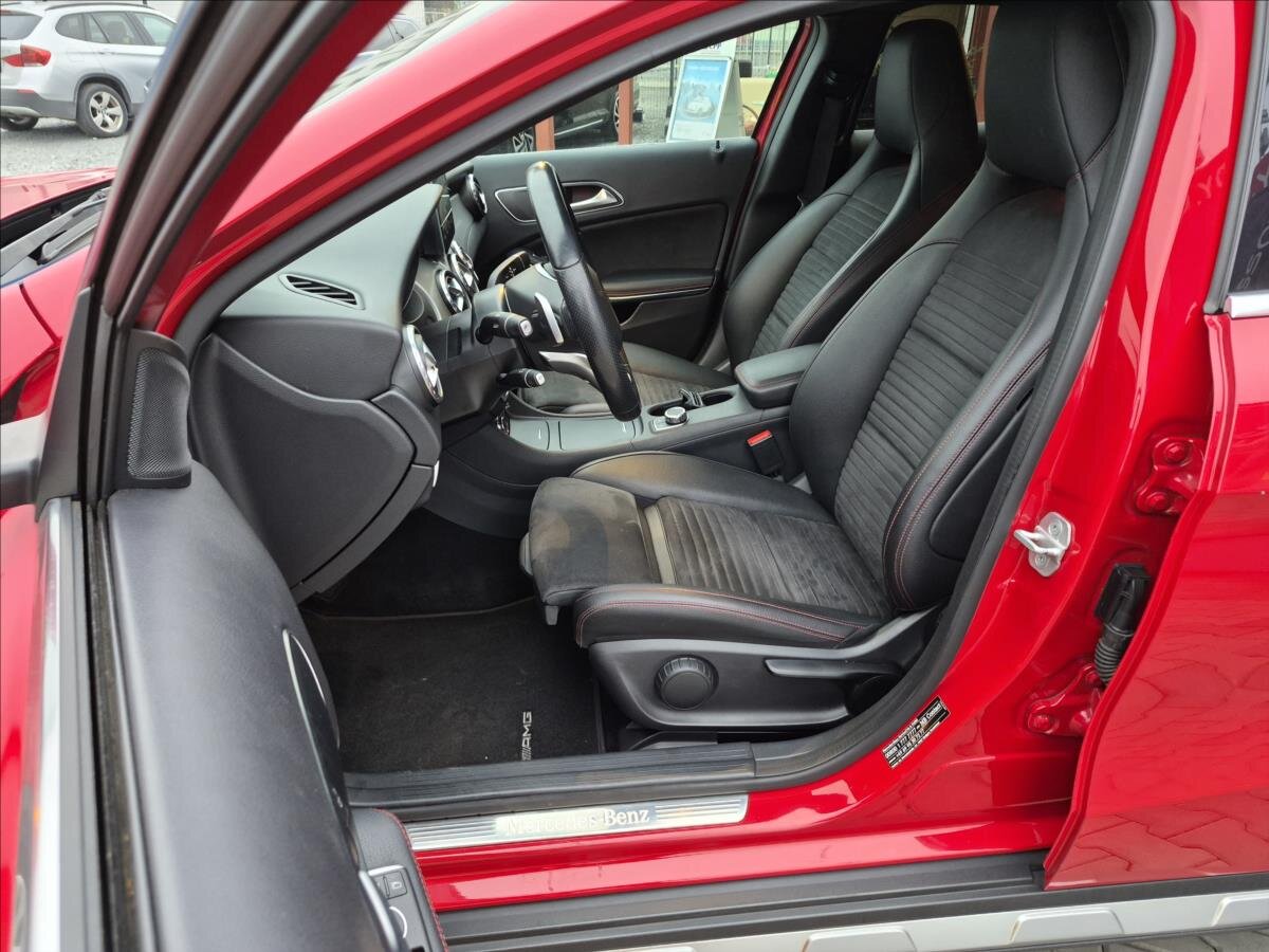 Mercedes-Benz GLA SUV / Terénní 1,6 l 115 kw