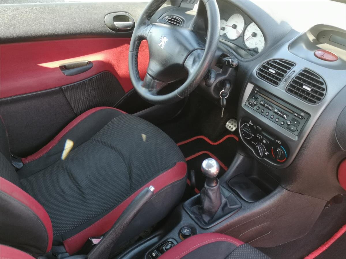 Peugeot 206 Hatchback 1,4 l 50 kw