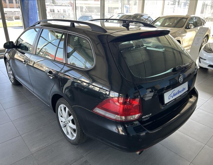 Volkswagen Golf Kombi 1,6 l 77 kw