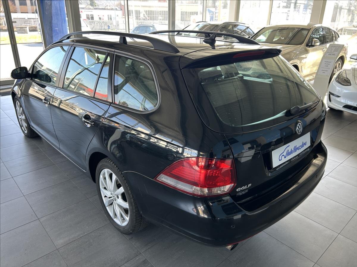 Volkswagen Golf Kombi 1,6 l 77 kw