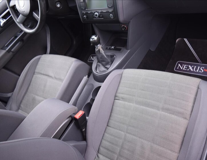 Volkswagen Touran Kombi 1,4 l 103 kw