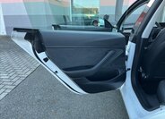 Tesla Model 3 Sedan / Limuzína 0,0 208 kw