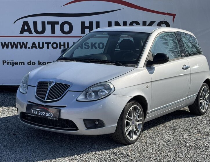 Lancia Y Hatchback 1,2 l 55 kw