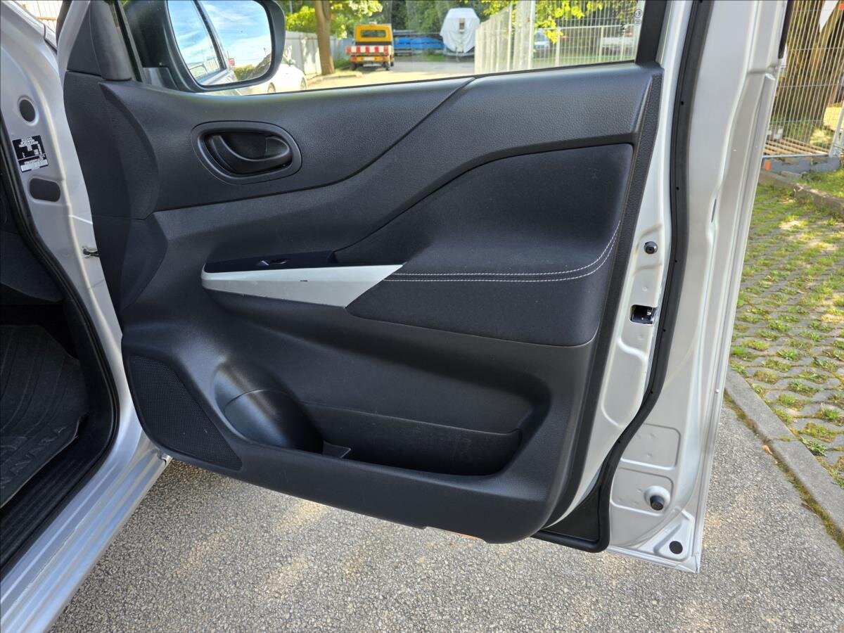 Nissan Navara Pick-up 2,3 l 120 kw