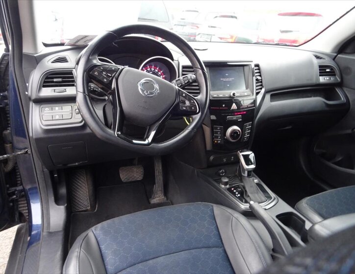 SsangYong XLV SUV 1,6 l 94 kw