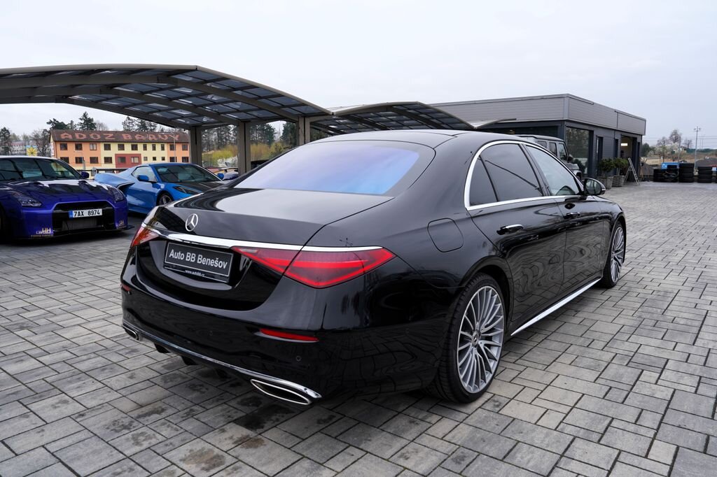 Mercedes-Benz Třídy S Sedan / Limuzína 3,0 l 320 kw