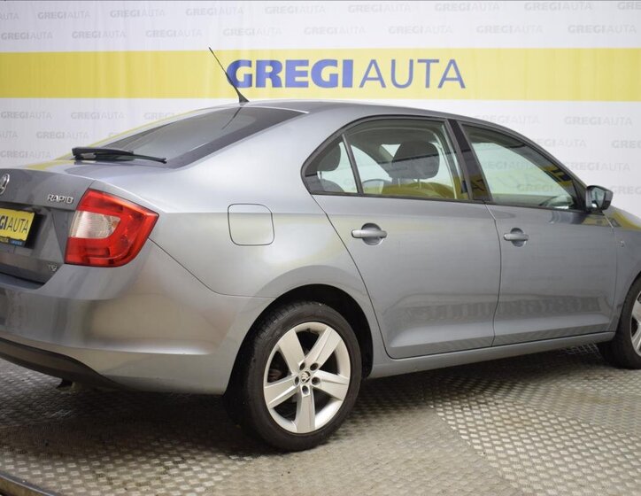 Škoda Rapid Liftback 1,2 l 77 kw