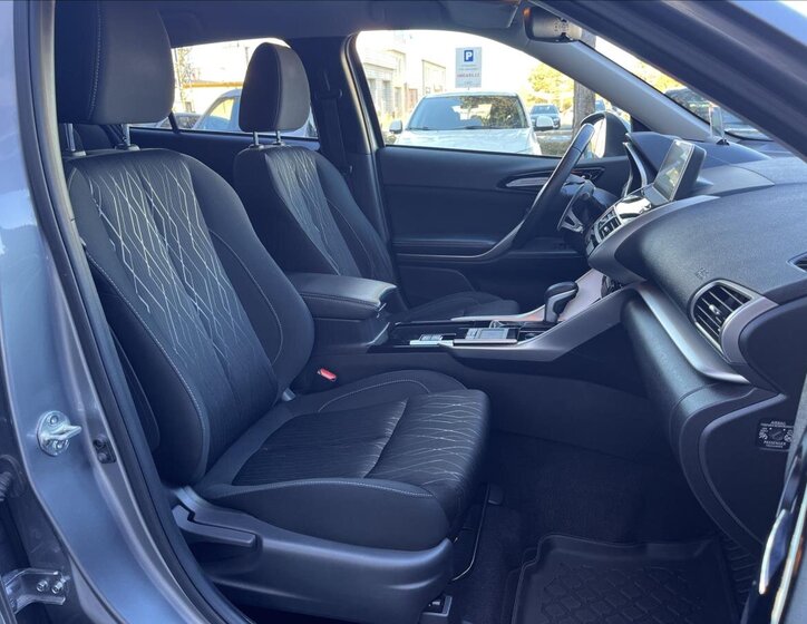 Mitsubishi Eclipse Cross 21