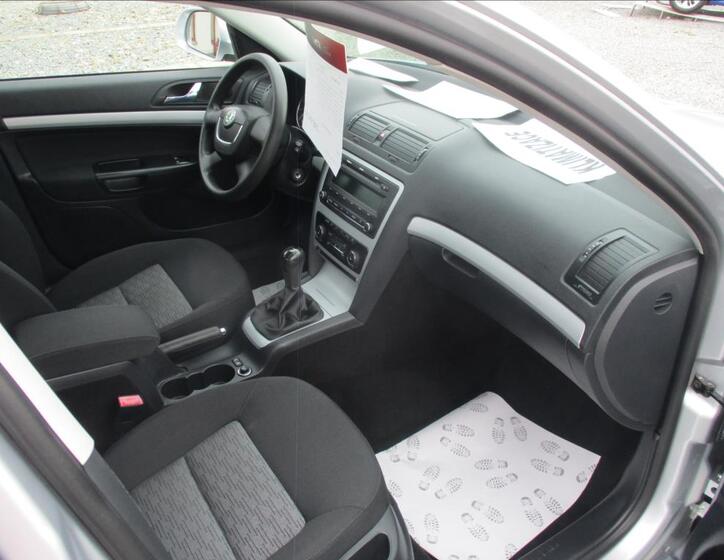 Škoda Octavia 9