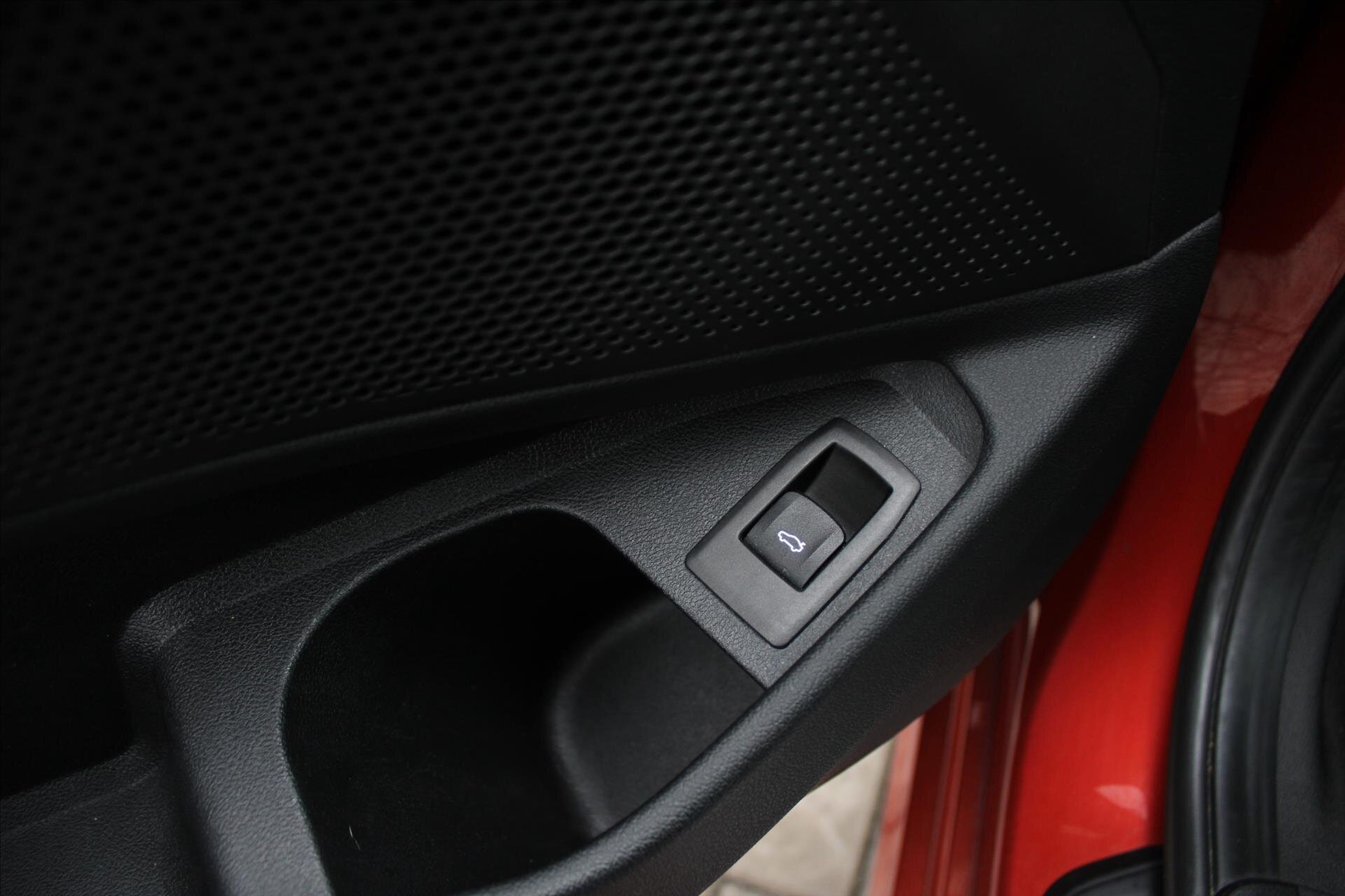 BMW Řada 3 Sedan / Limuzína 2,0 l 140 kw