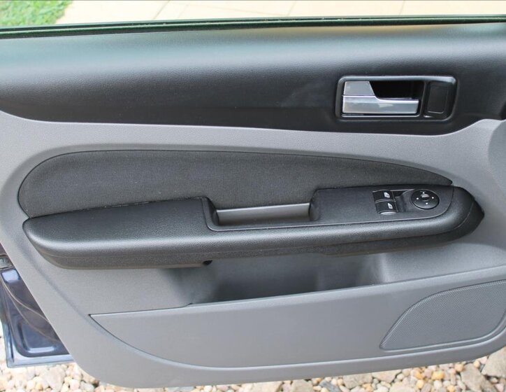 Ford Focus Kombi 1,6 l 74 kw
