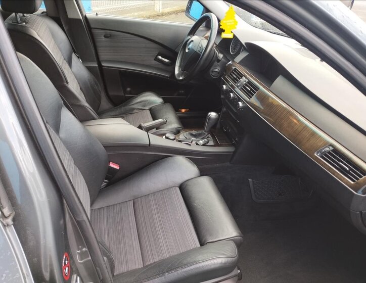 BMW Řada 5 Kombi 3,0 l 170 kw