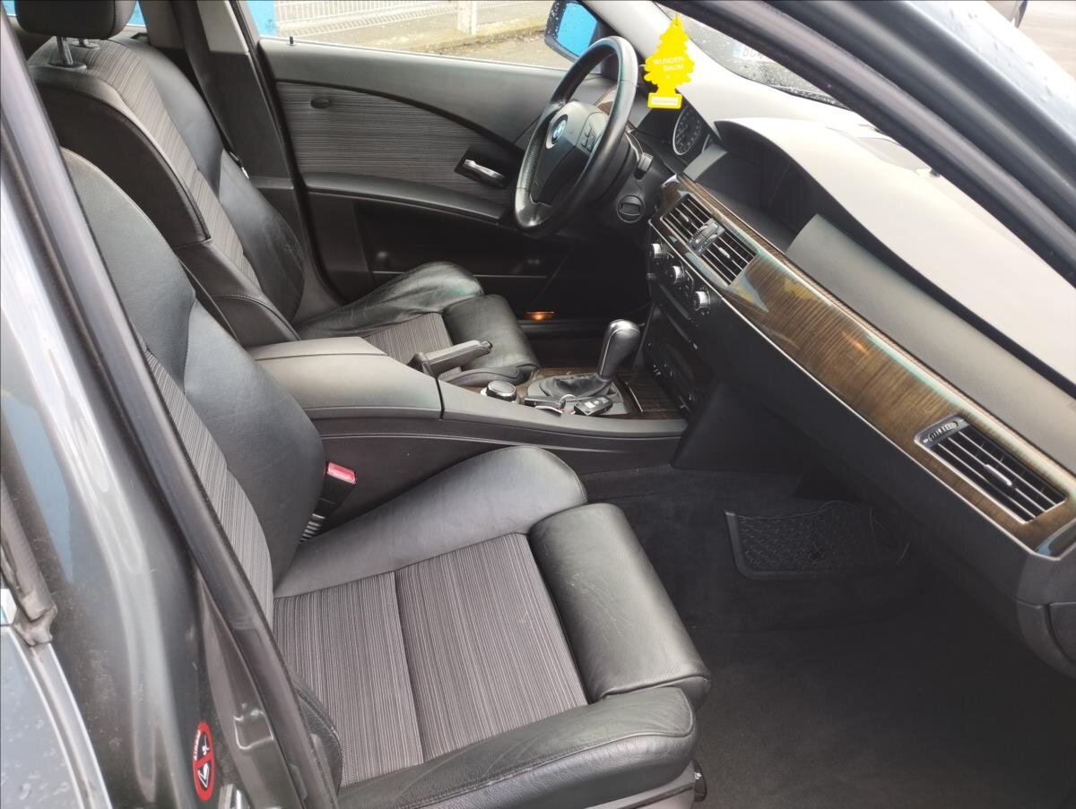 BMW Řada 5 Kombi 3,0 l 170 kw