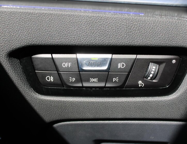 BMW M3 Sedan / Limuzína 3,0 l 375 kw