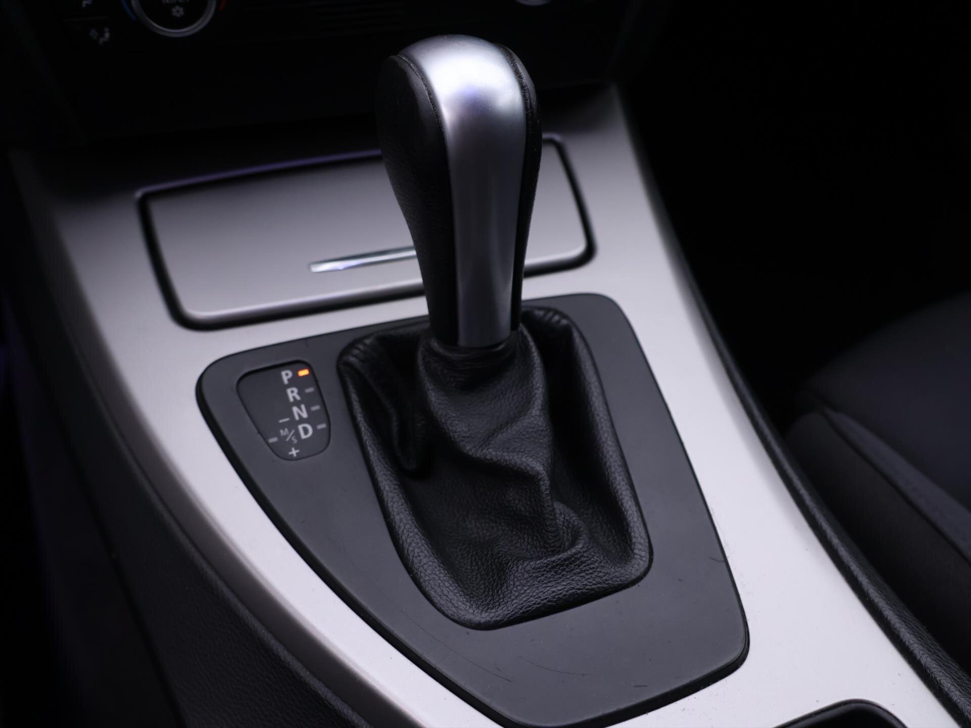 BMW Řada 3 Sedan / Limuzína 2,0 l 110 kw