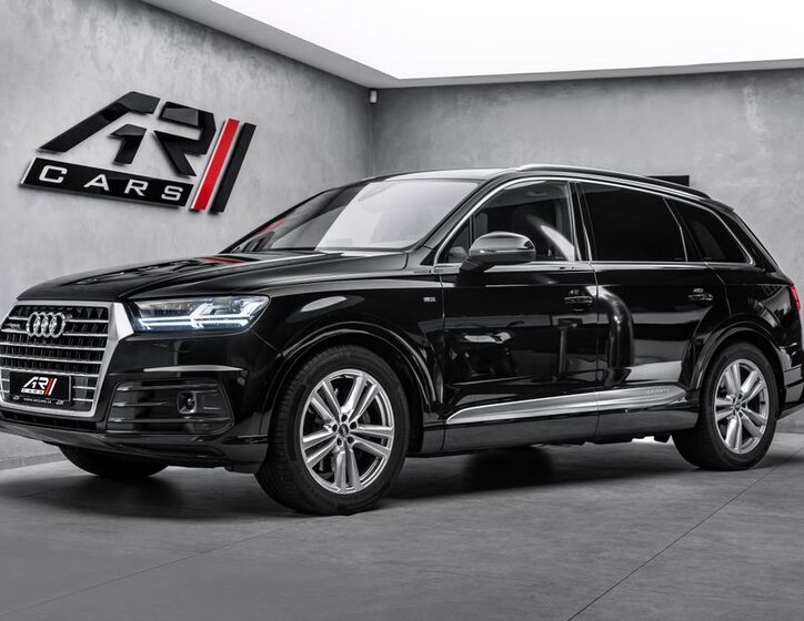 Audi Q7 1