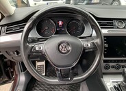 Volkswagen Passat 10