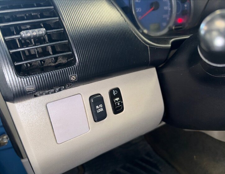 Mitsubishi L200 Pick-up 2,5 l 100 kw