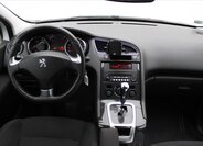 Peugeot 5008 13