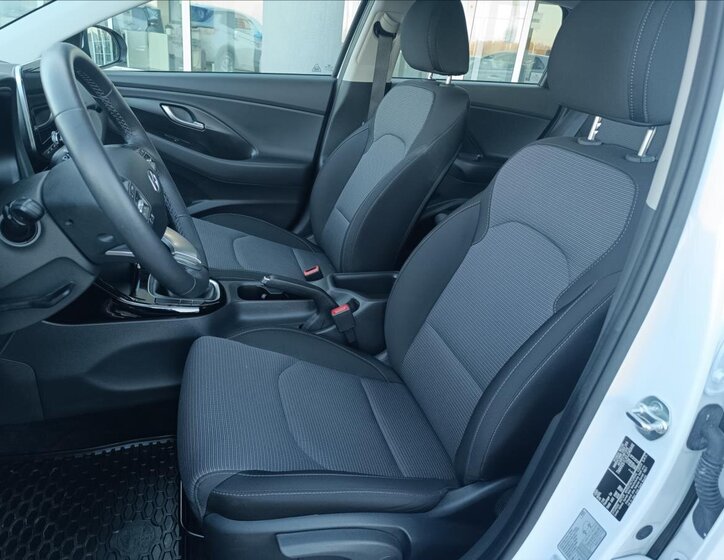 Hyundai i30 Hatchback 1,5 l 70 kw