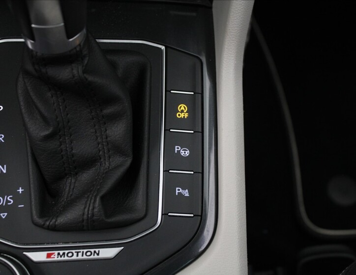 Volkswagen Tiguan 20