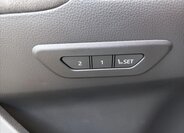 Toyota C-HR CUV / Crossover 2,0 l 112 kw