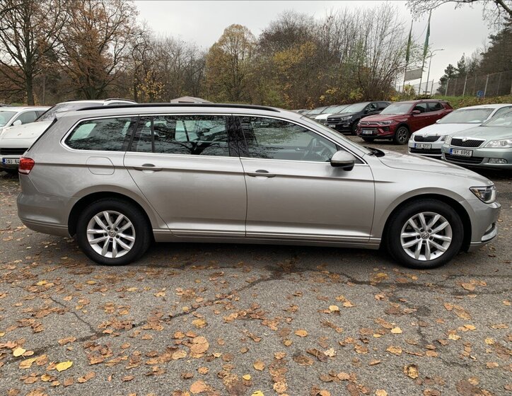 Volkswagen Passat Kombi 2,0 l 110 kw