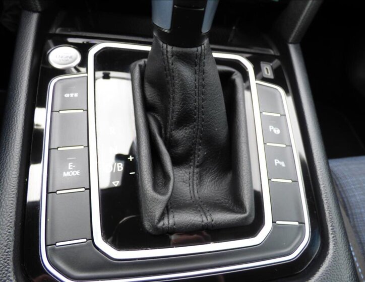 Volkswagen Passat Kombi 1,4 l 115 kw