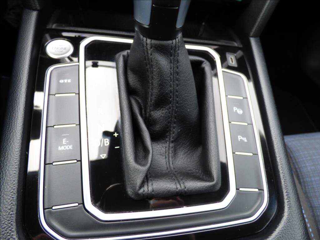 Volkswagen Passat Kombi 1,4 l 115 kw