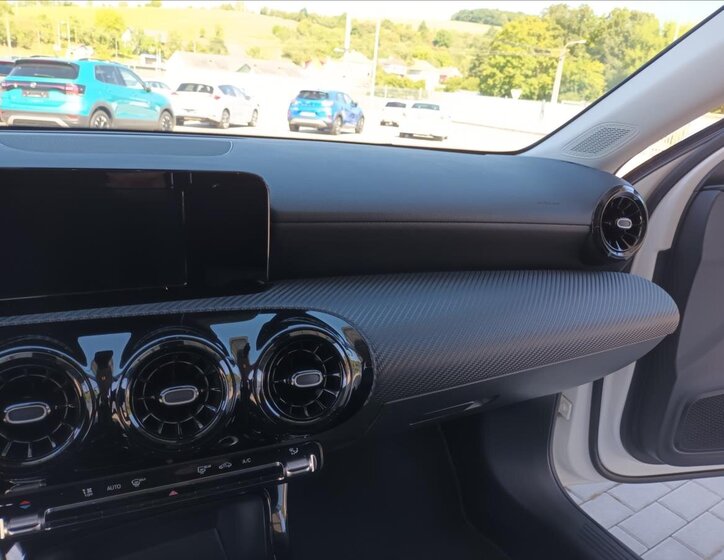 Mercedes-Benz Třídy A Hatchback 1,3 l 80 kw