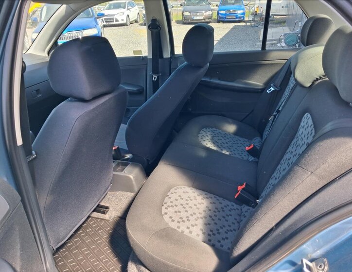 Škoda Fabia Sedan / Limuzína 1,2 l 47 kw