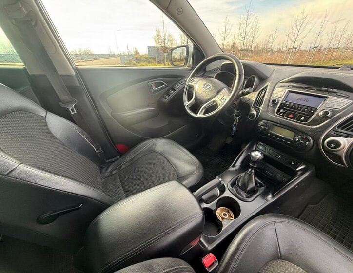 Hyundai ix35 8