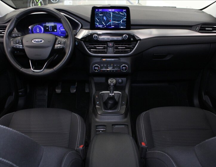 Ford Kuga SUV / Terénní 1,5 l 88 kw