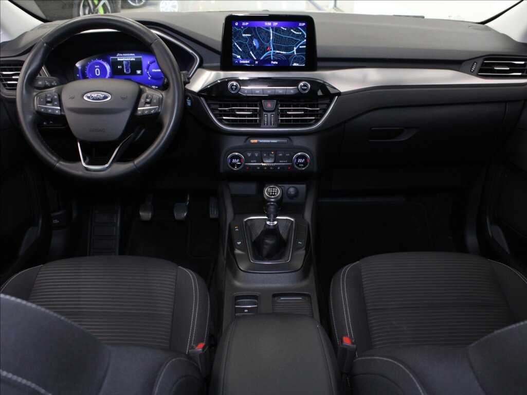 Ford Kuga SUV / Terénní 1,5 l 88 kw