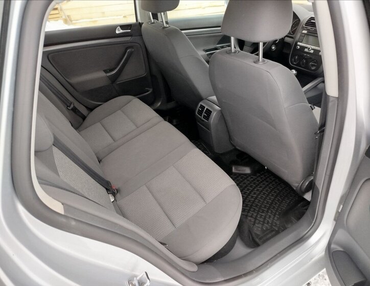 Volkswagen Golf Kombi 1,9 l 77 kw