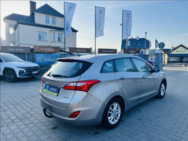 Hyundai i30 Kombi 1,6 l 81 kw