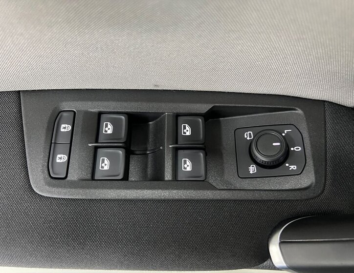 Volkswagen Touran Ostatní 2,0 l 110 kw