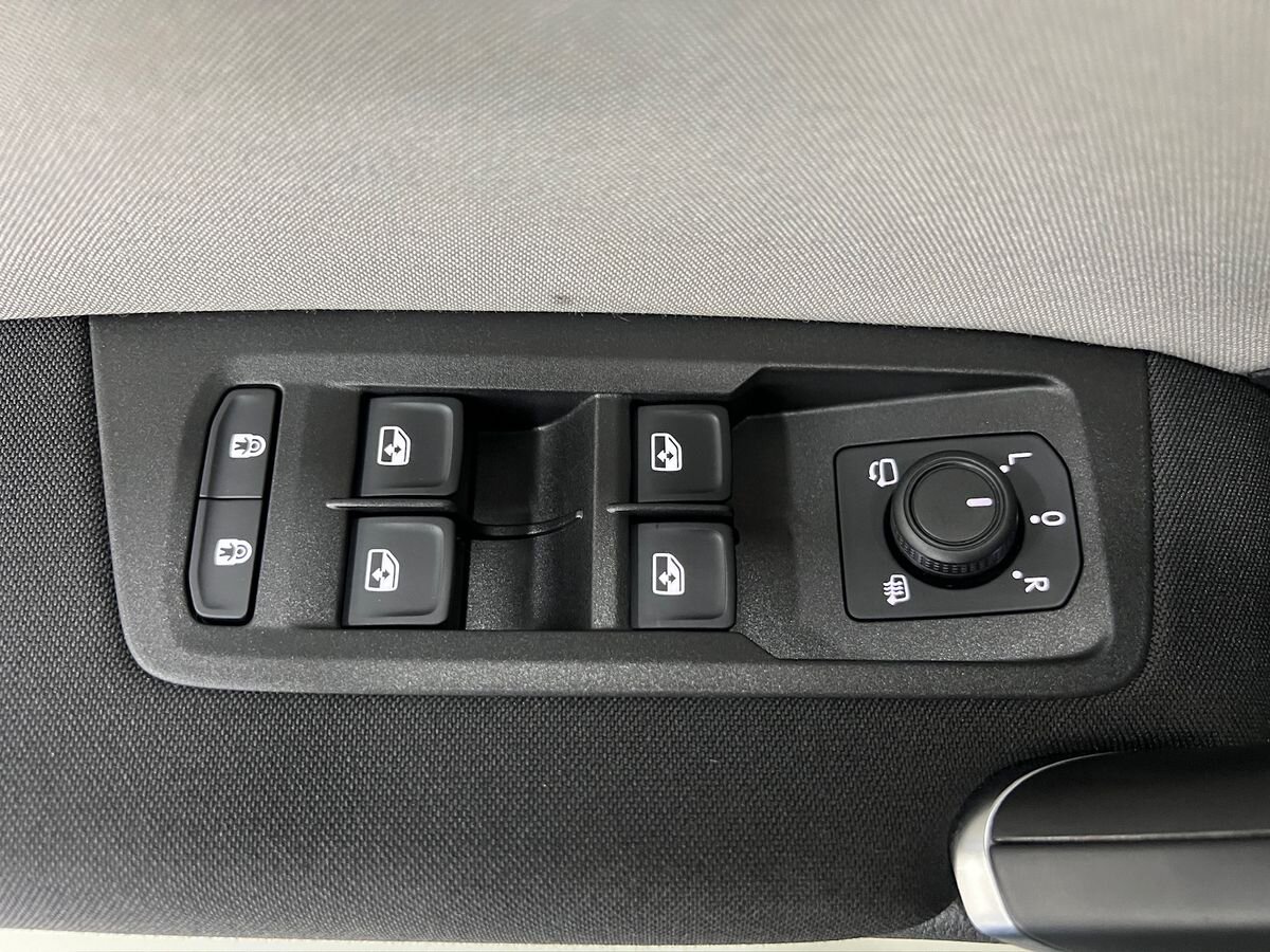 Volkswagen Touran Ostatní 2,0 l 110 kw