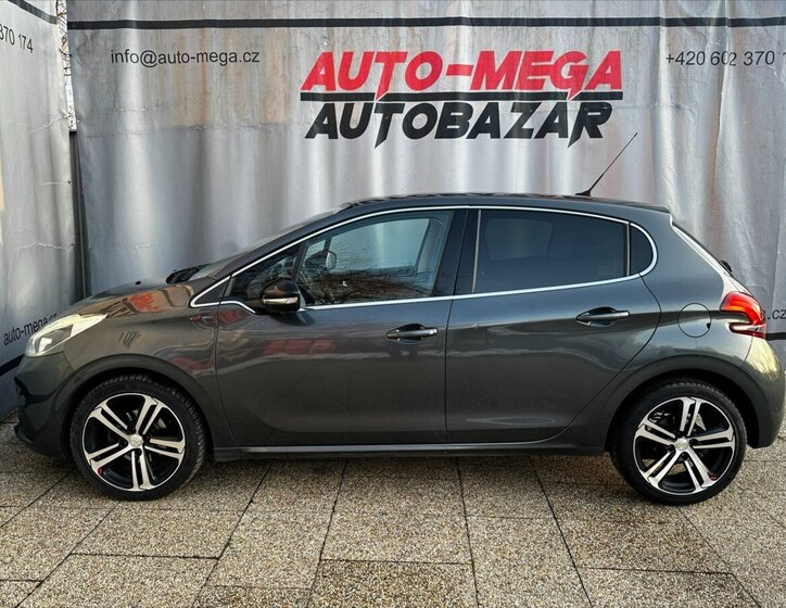 Peugeot 208 Hatchback 1,2 l 81 kw
