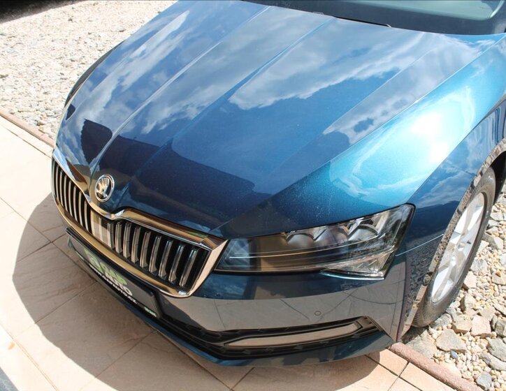 Škoda Superb Kombi 2,0 l 110 kw