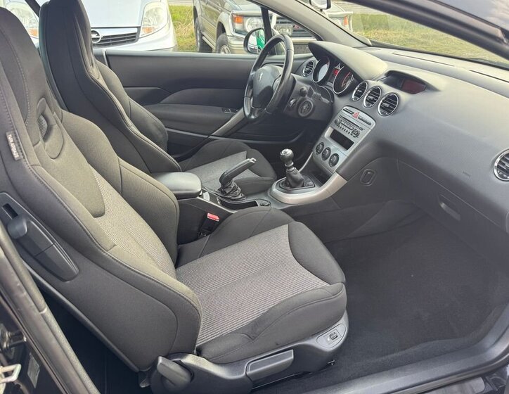 Peugeot 308 Kabriolet 1,6 l 82 kw