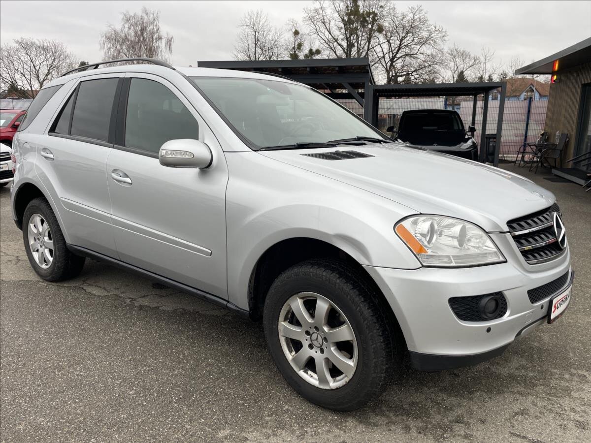 Mercedes-Benz Třídy M SUV 3,5 l 200 kw