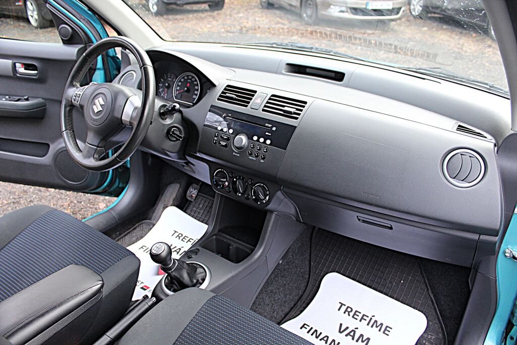 Suzuki Swift Hatchback 1,3 l 67 kw