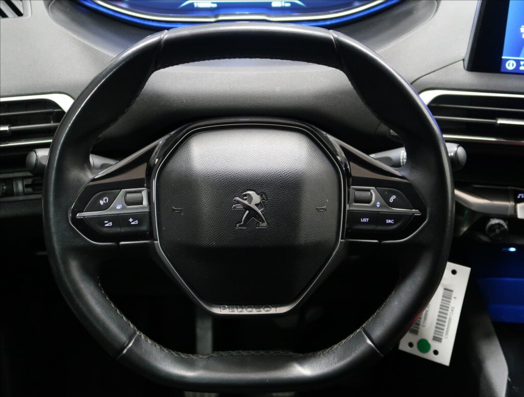 Peugeot 3008 MPV 1,2 l 96 kw