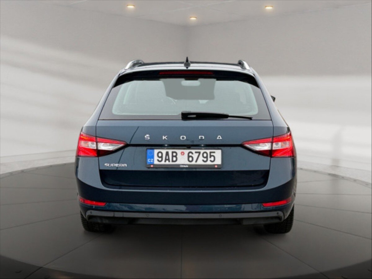 Škoda Superb Kombi 2,0 l 110 kw