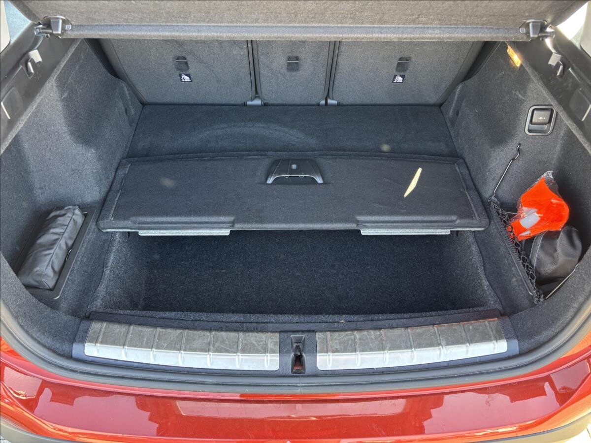 BMW X1 Kombi 1,5 l 100 kw