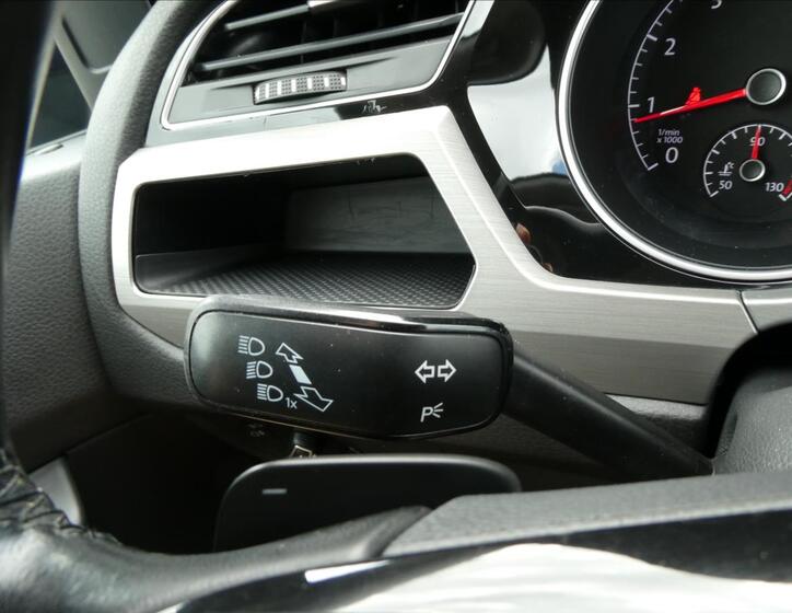 Volkswagen Touran 38