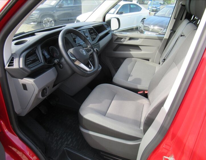 Volkswagen Transporter Skříň 2,0 l 110 kw