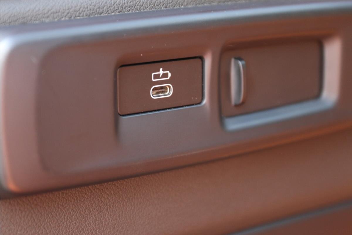 BMW X5 Kombi 3,0 l 290 kw